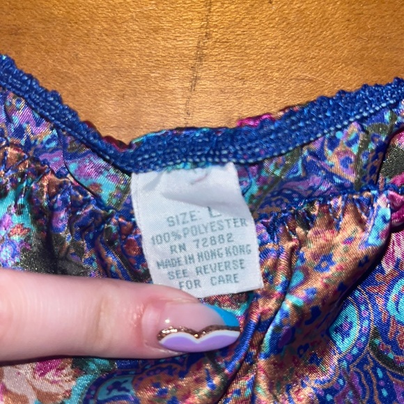 Flowy Patterned Shorts - Picture 3 of 3